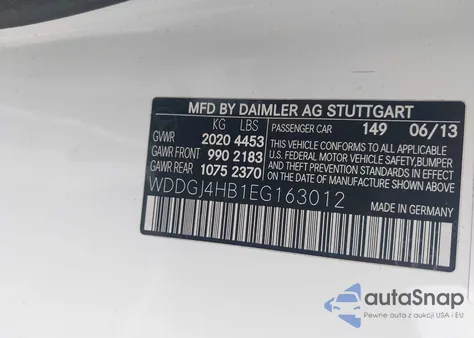 2014 Mercedes-Benz C 250 z USA, uszkodzony, nr VIN WDDGJ4HB1EG163012